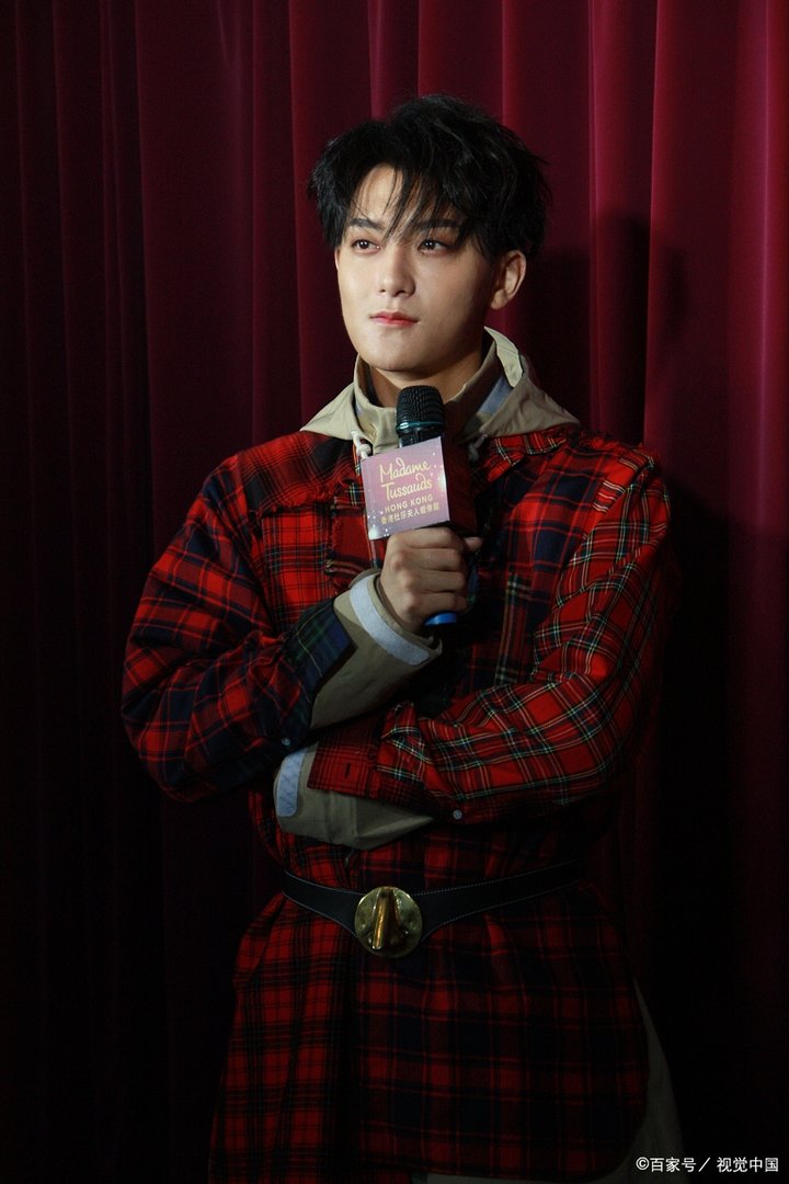 黄子韬从被全网黑到全网“宠”，他是如何完成口碑逆袭的？