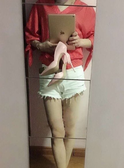 男扮女装的化妆步骤是什么？