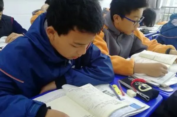 市井之徒褒义词还是贬义