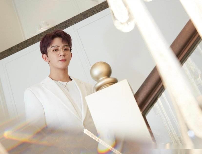 夏之光恋情疑似曝光,龙丹妮收到报备了吗?