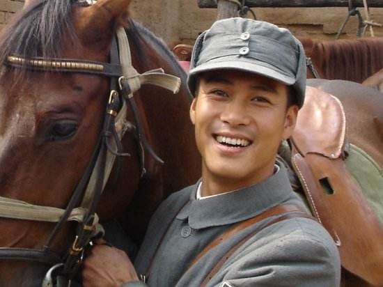 《枪王之王》讲述的是什么故事？