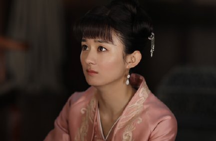 祖母死前告诉明兰的真实身份是什么？