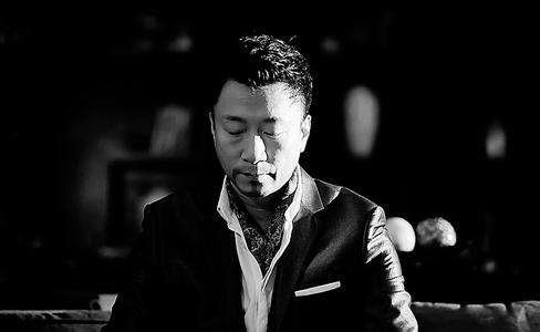 《对不起我爱你》中的女主角是谁？