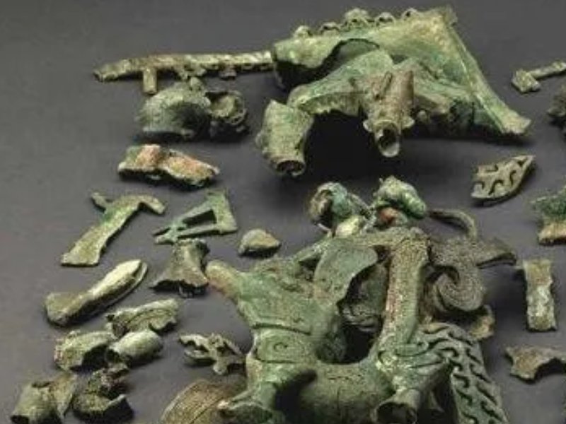 青铜神树修复后将第一时间展出，青铜神树到底是什么模样？