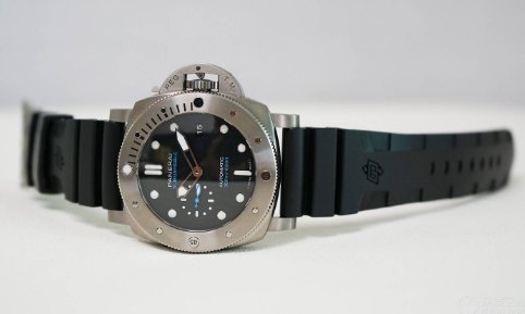 沛纳海售后电话