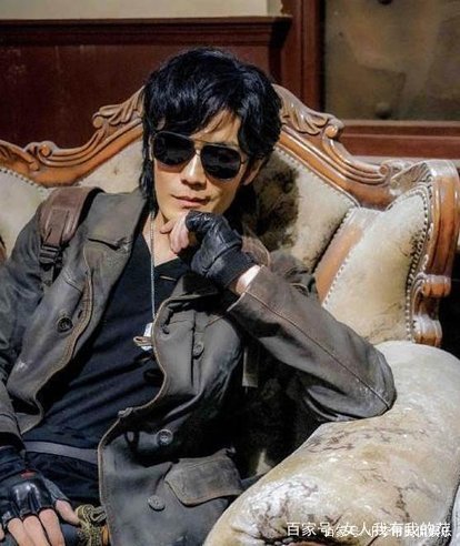 盗墓笔记中张起灵的来历是什么？