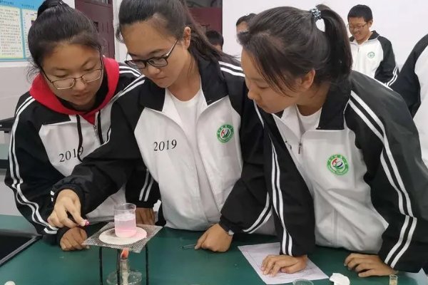 过氧化氢制取氧气的实验装置包括哪些部分？