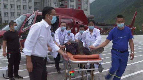 甘宇失联17天中，有9天淋雨引发感染，在恶劣的条件下，他怎样活下来的？