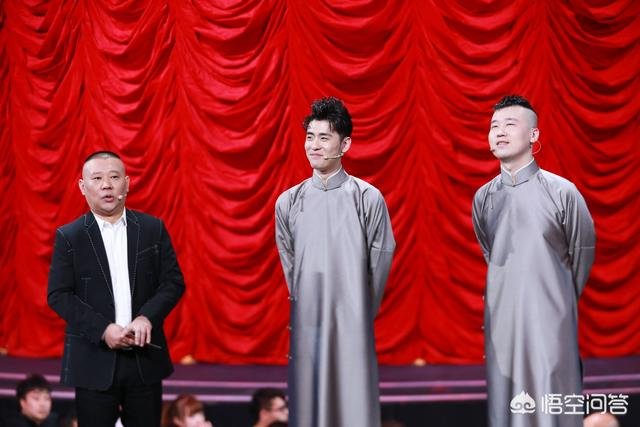 为什么《欢乐喜剧人》第一季主持人是吴秀波，之后就换成了郭德纲？