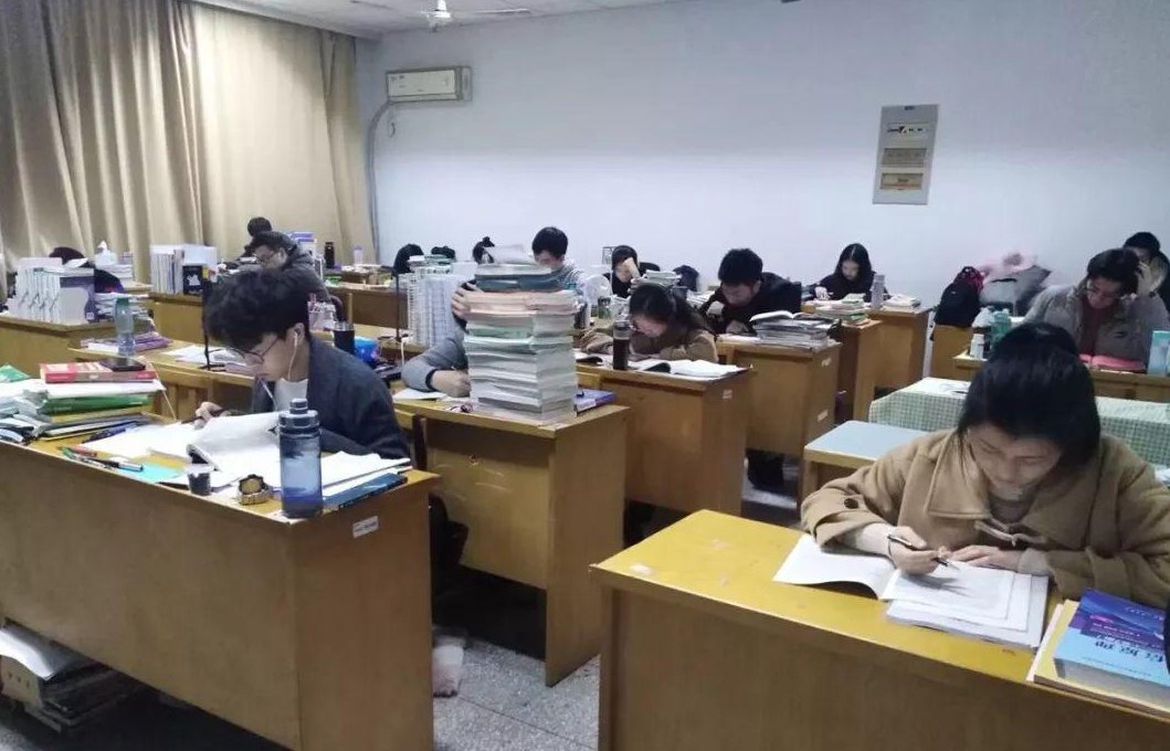 惊!考研复试保过班最贵要花近10万,为何这么贵?