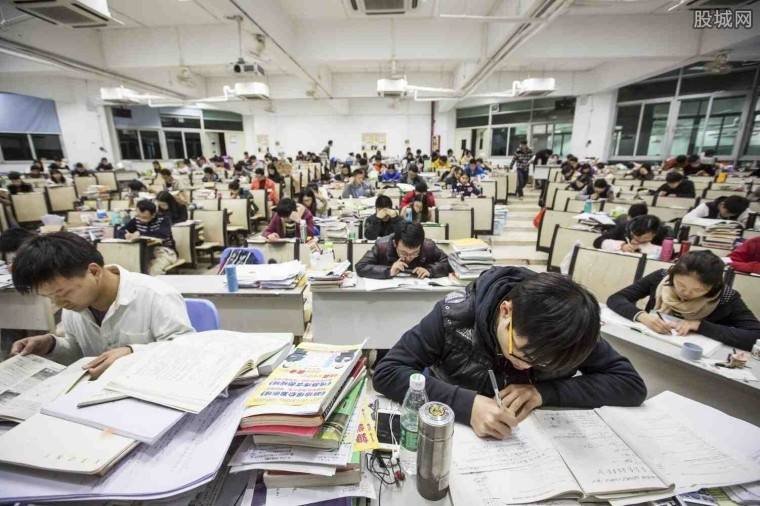 惊!考研复试保过班最贵要花近10万,为何这么贵?