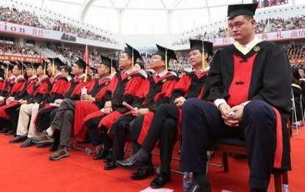 姚明现身全运村，主办方给他准备了哪些贴心物件？