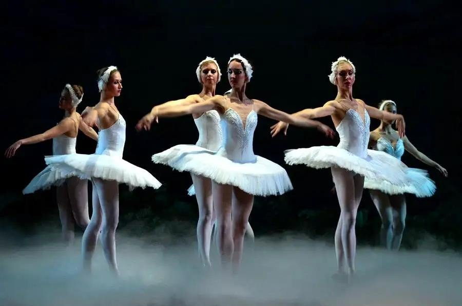 芭蕾舞最难的四个动作