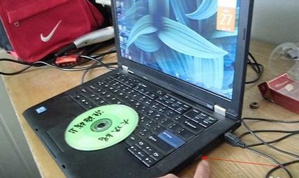 怎么用电脑播放光盘视频文件？