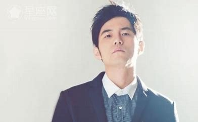 周杰伦发文提醒：哥不太喜欢人家跟车，艺人遇到私生一般是怎么做的？