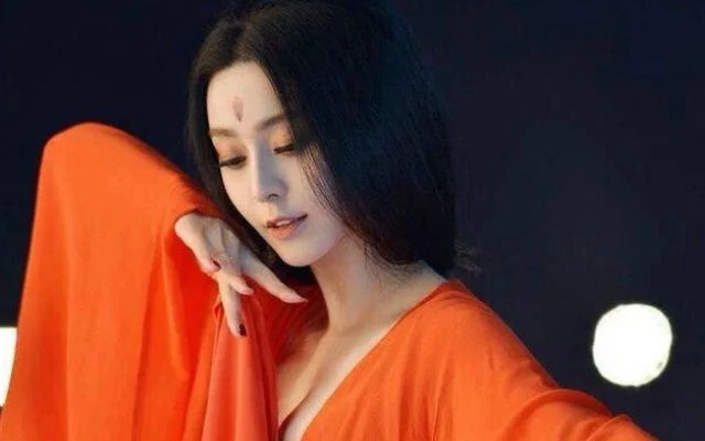 《王朝的女人:杨贵妃》中惠妃赐予杨玉环什么封号？