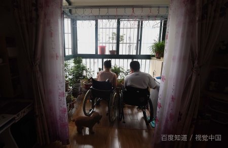 异地恋见面有多疯狂呢？