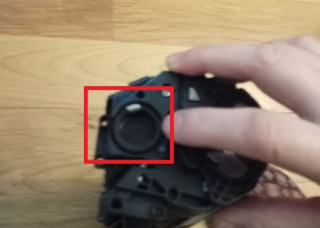 惠普laserjetM1213nf mfp打印机如何换墨盒？