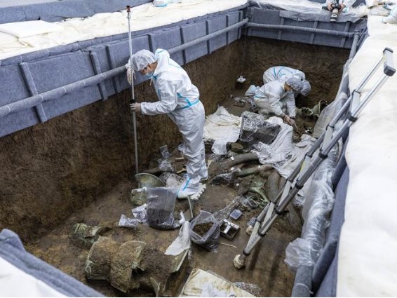 三星堆文物是如何清理发掘的