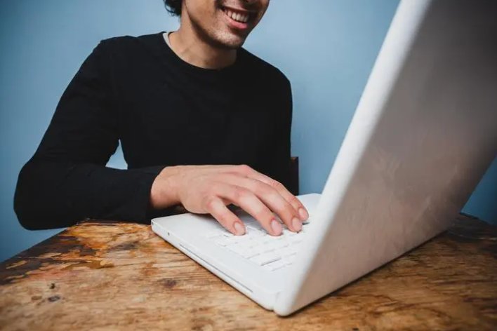 中间一个点怎么打出来？