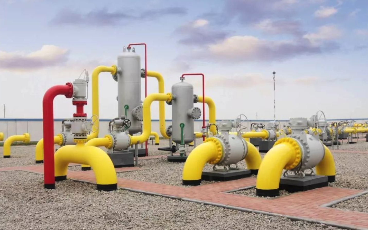 波兰部分城镇天然气断供，民众生活首当其冲，当地会如何解决民众需求？