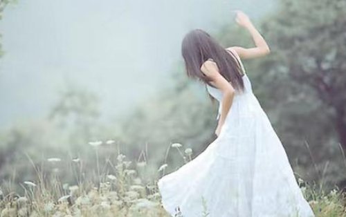 遗忘遗忘都遗忘,去年的烦恼和姑娘叫什么名字?