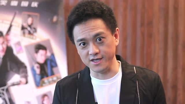 太阳对我眨眼睛,小鸟唱歌给我听，我是一个努力干活的小妖精 是什么歌？