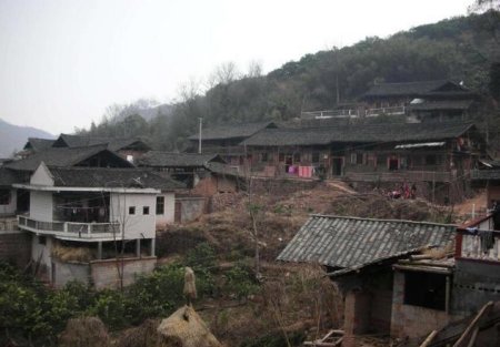 农村宅基地“一户一宅”是如何认定的?夫妻分户算一户还是两户?