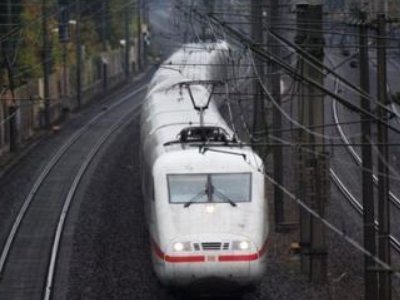 媒体称南京地铁一号线疑似脱轨，地铁脱轨有多可怕？