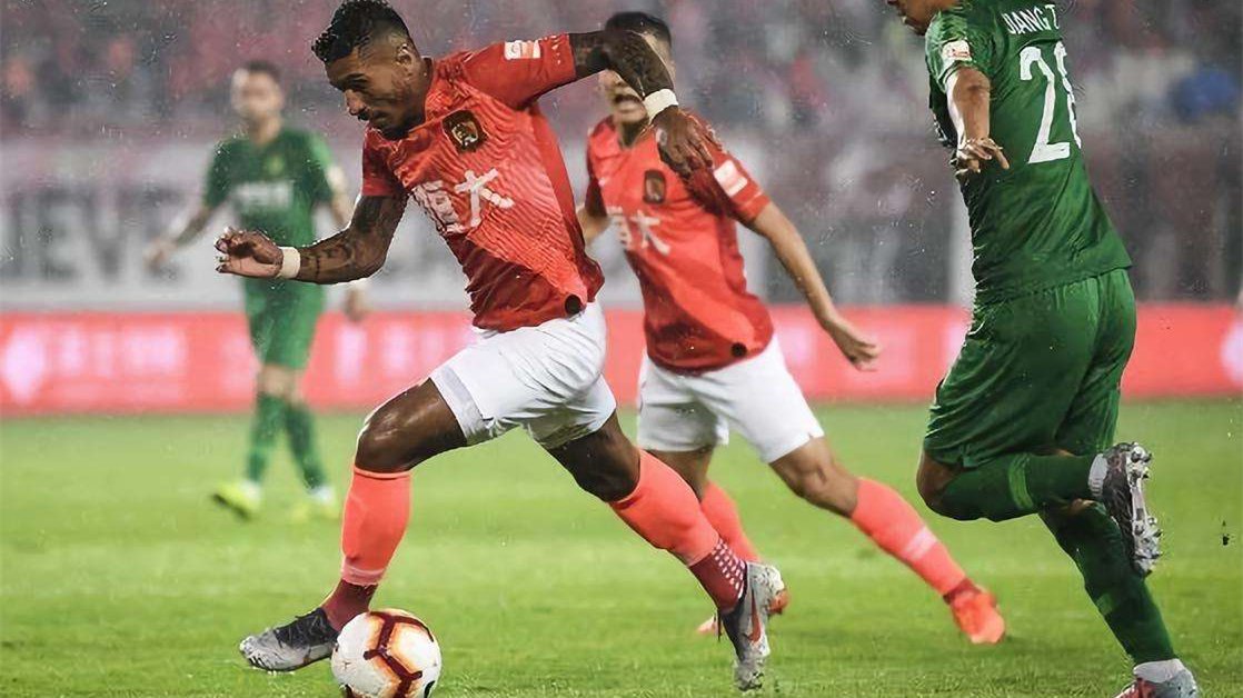 CCTV5直播中超争冠，北京国安VS广州恒大，谁能赢下比赛？