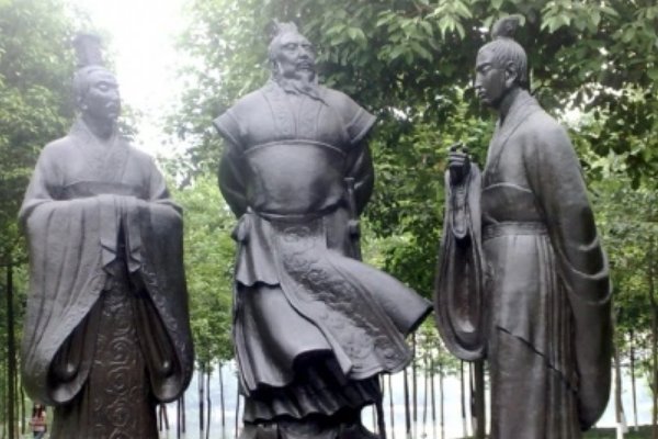 煮豆燃萁的历史人物是谁？