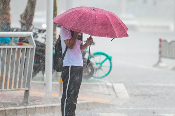 新乡遇极强降雨47万余人受灾，当地会如何安置灾民？