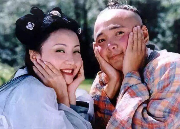 48岁徐峥深夜不回家!约长腿美女在会所嗨玩,是否和老婆已貌合神离?