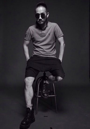 7年前骂哭张韶涵，给陶喆吴克群打0分，公开道歉后销声匿迹，他是谁？