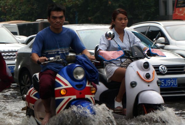 新乡遇极强降雨47万余人受灾，当地会如何安置灾民？