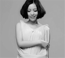 如何看待《中国好声音》的姚贝娜与那英甩手门事件？