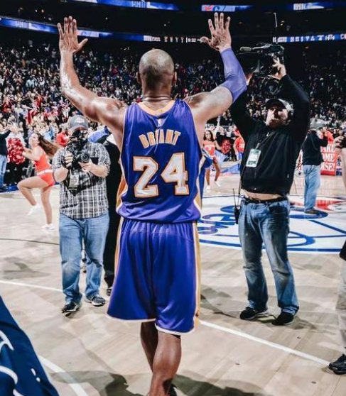 科比得81分那场比赛中的对手是哪个ɘ