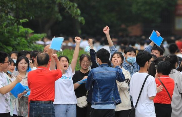 2023年湖南省文科考生大约多少人