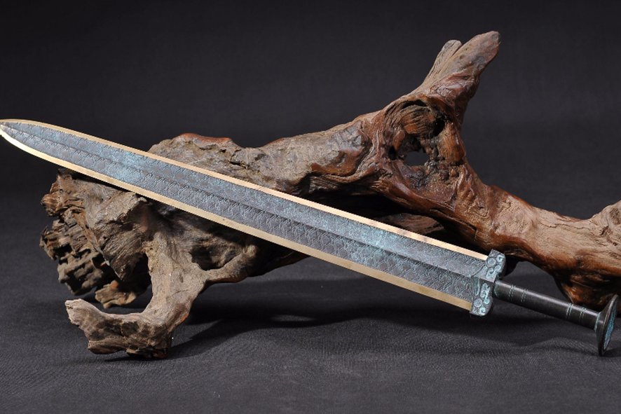 越王勾践自作用剑