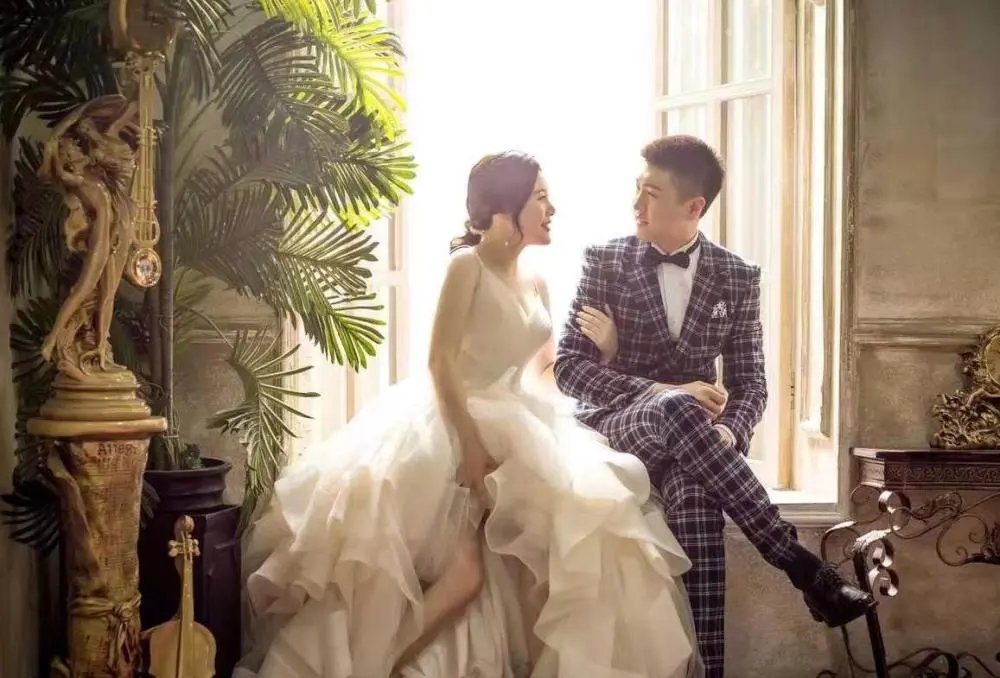 王薪凯婚礼现场曝光！赵睿和胡明轩会成为他的伴郎吗？