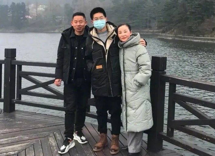 孙海洋小儿子谈哥哥孙卓，想跟他睡一个房间，得知自己有个哥哥是什么感受？