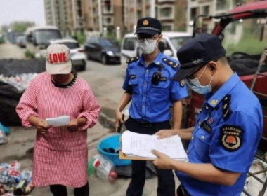 被强夺甘蔗老人家属发声称满意处理结果，如何避免类似事件的发生？