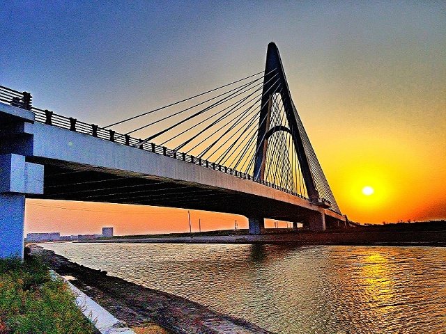 百味盐为首，盐都是哪里的呢？