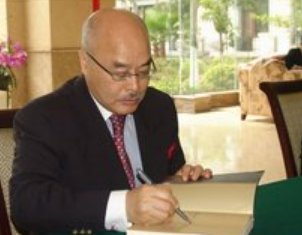 为何凤凰卫视咨询台原总编辑阮次山五月去世现在才报道？