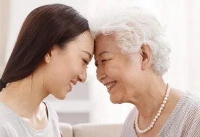 丈夫去世婆婆独吞百万赔款获刑，这起案件有哪些信息值得关注？