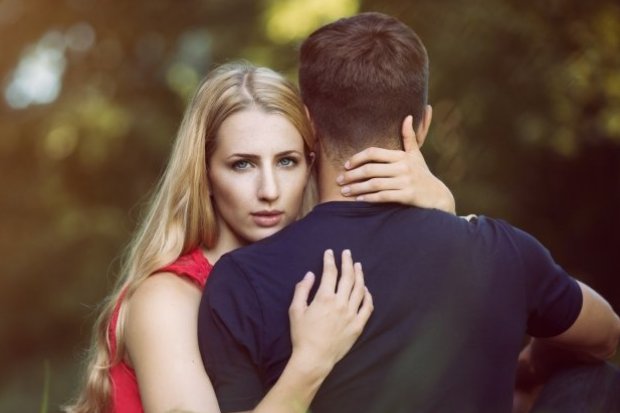 为什么男朋友从不和别人说我是他女朋友？