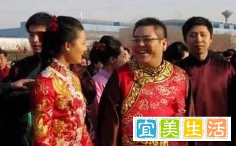 她28岁嫁百亿富豪,离异6年又寻找名门男朋友,真正的人生大赢家