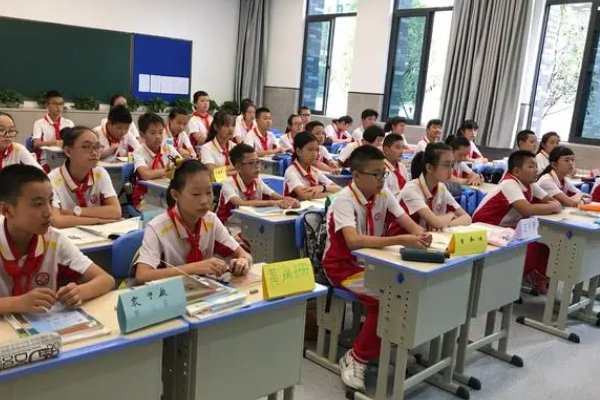 思想品德考核鉴定表怎么写