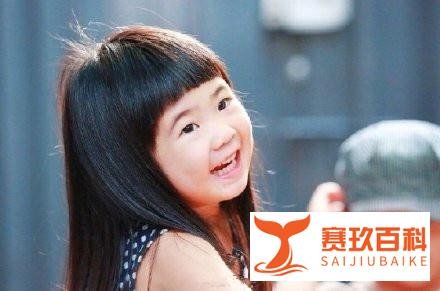 曹格女儿长大啦！又高又瘦，还是那么可爱哟！
