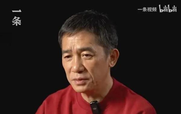 梁朝伟买3张电影票就希望旁边没人，“实际上我没有那么 i 的。”